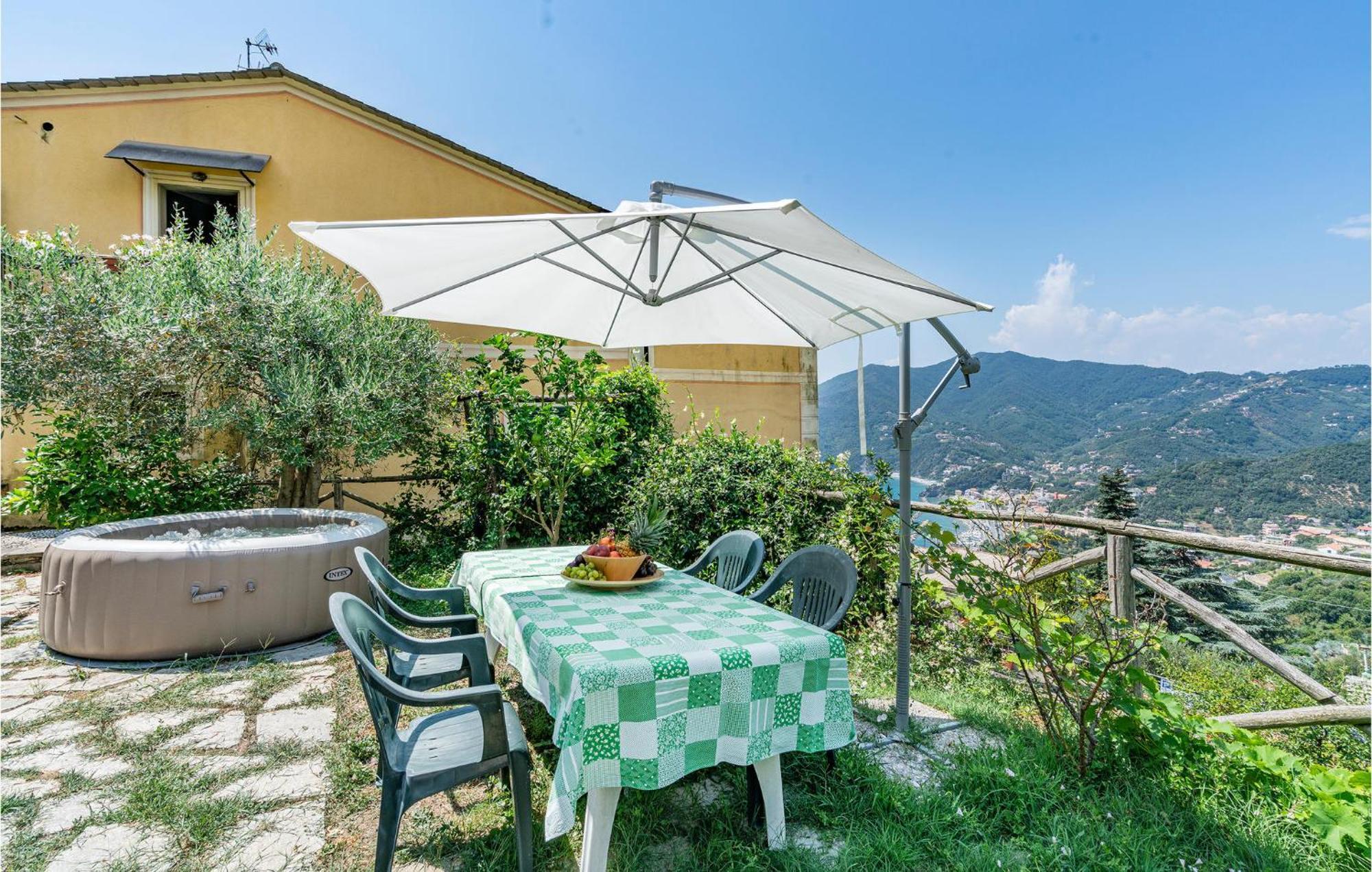 Awesome Home In Moneglia With Kitchen Εξωτερικό φωτογραφία